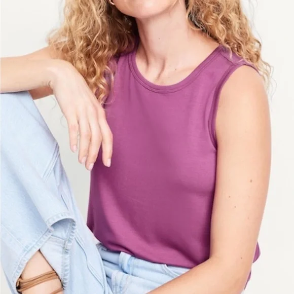 NWT Lot of 10 Old Navy Tanks Sz S - Picture 6 of 7